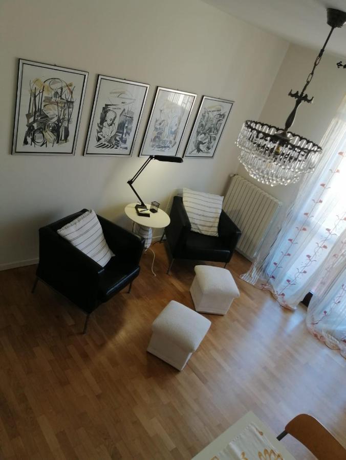 Appartamento Angela Cento  Luaran gambar