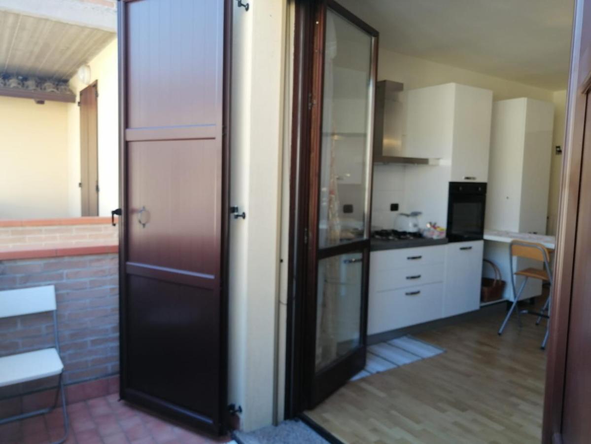Appartamento Angela Cento  Luaran gambar